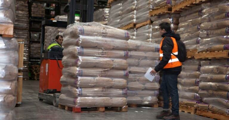 Establecen un nuevo sistema para aprobar alimentos para animales y establecimientos elaboradores