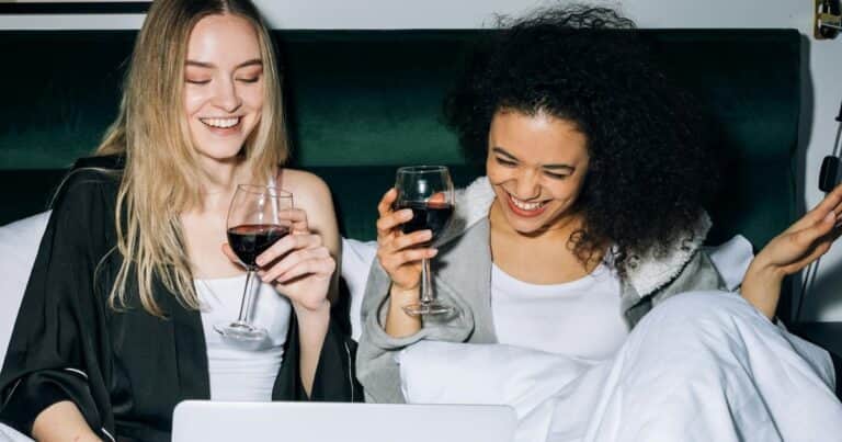 Los mejores chistes para alegrar el día y compartir con amigos en WhatsApp