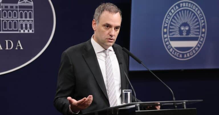 El Gobierno de Milei echó a 2.400 empleados del Ministerio de Justicia y eliminó incentivos por capacitaciones