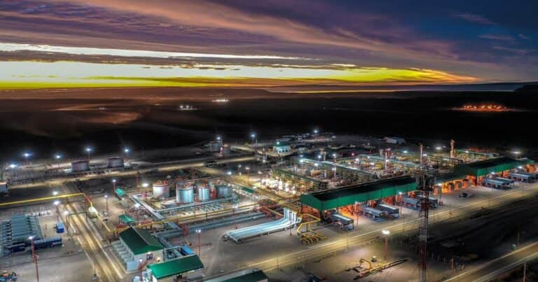Techint ve a la Argentina 60% más cara que Brasil, pero hará una «ciudad petrolera» en Vaca Muerta