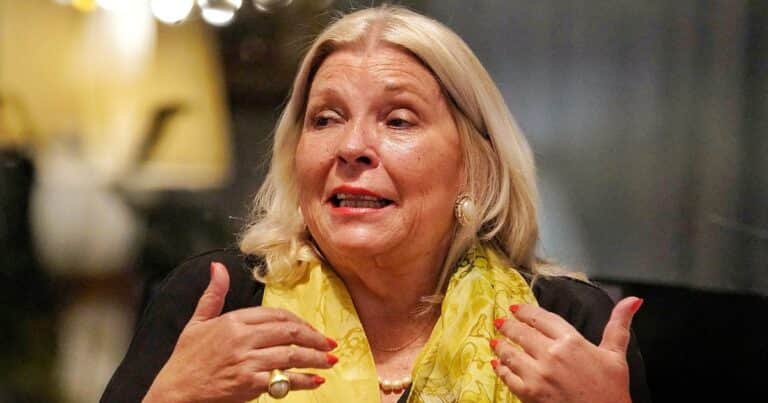 Carrió vinculó al titular de la DGI con operaciones de inteligencia K y acusó a Santiago Caputo de habilitar una «matriz de corrupción»