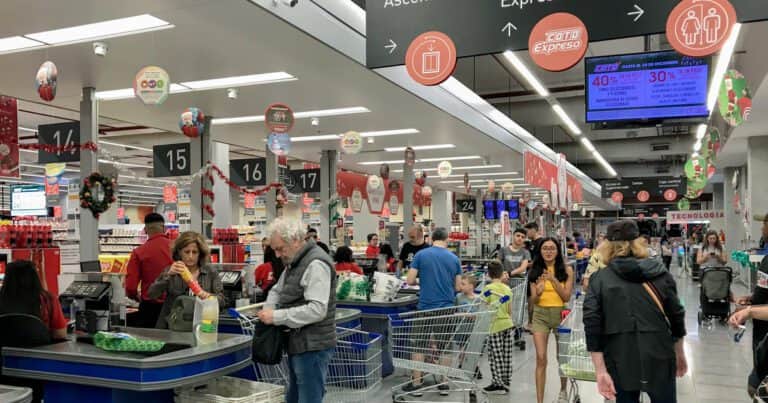 La inflación oficial de noviembre fue menor a lo esperado: 2,4%