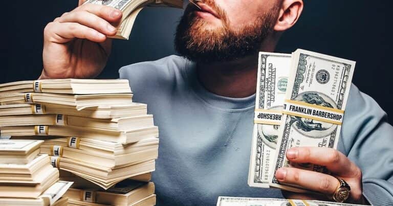 Quién es el hombre que gasta US$ 2 millones al año «para no morir»