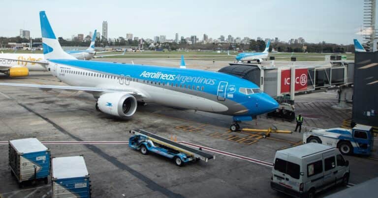 Aerolíneas Argentinas recibió US$ 64 millones en subsidios, la mitad que en 2023 y casi 15 veces menos que con Cristina Kirchner