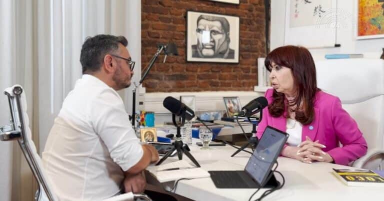 Cristina Kirchner pidió reformar la Constitución para dejar de votar cada dos años y negó tener un pacto con Javier Milei