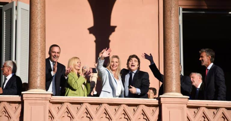 Javier Milei y sus medidas, en VIVO: los anuncios del Presidente y todas las repercusiones de la cadena nacional por su primer año en la Casa Rosada