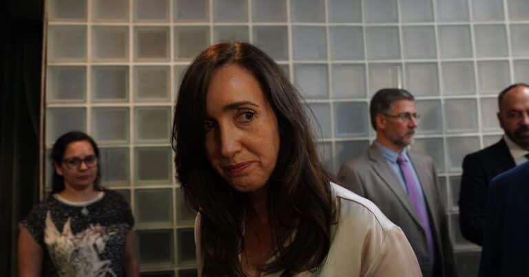 «¿Por qué no te vas a ver esta serie de cuarta pero presa en Ezeiza?»: Victoria Villarruel cruzó a Cristina Kirchner por recomendar un documental con Mario Firmenich