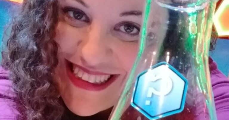 «La ciencia argentina está siendo destruida y uno de los responsables está acá»: el duro discurso de una investigadora premiada contra el director del CONICET