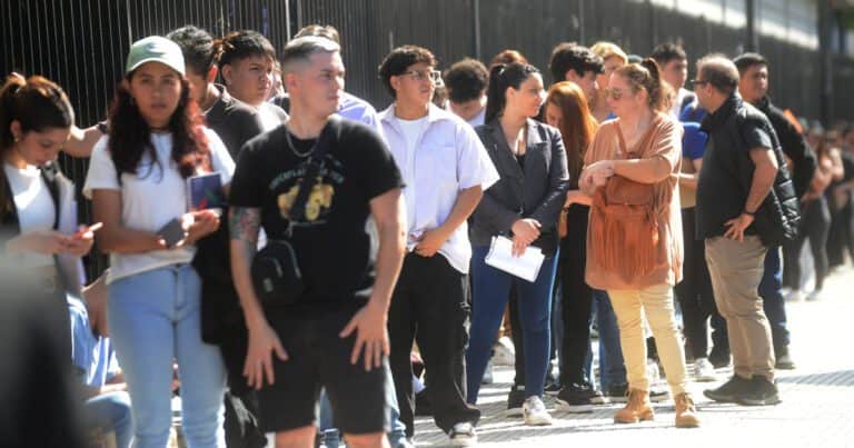 Suben los pagos por desempleo: a cuánto ascienden en los primeros 9 meses de Javier Milei