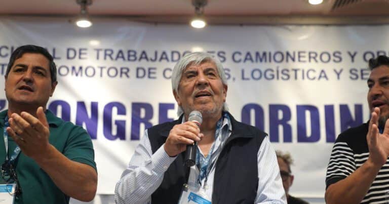 Paritarias: el Gobierno presiona con un techo mensual del 1% y escala la pelea con Hugo Moyano