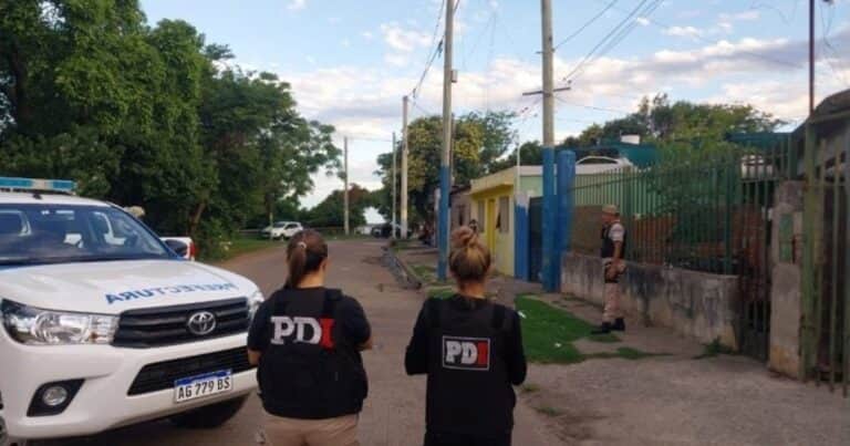 Balearon la casa de «Pitito» Martínez, el sucesor del asesinado «Pillín» Bracamonte en la barrabrava de Rosario Central