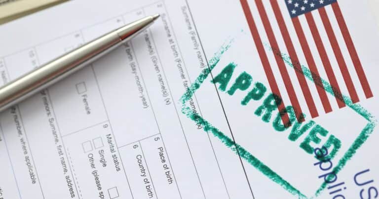 Cuál es la forma legal de entrar a Estados Unidos sin tener una visa