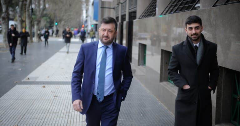 Escándalo en el Senado: Kueider tiene asignada a la madre de su secretaria con la categoría más alta