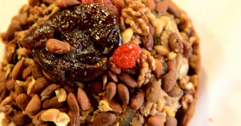 El árbol y el pan dulce: las claves que unen la Navidad con el campo