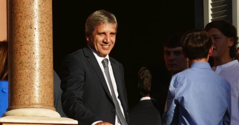 Con la señal de un dólar «pisado», el Tesoro sale a buscar $ 1.700 millones en el mercado de deuda local