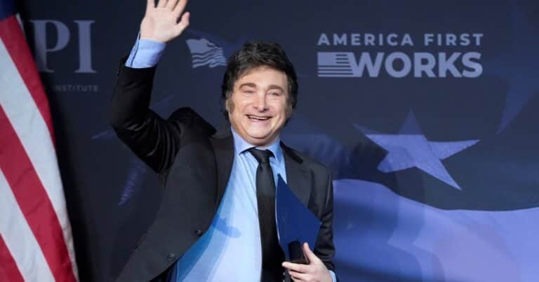 Javier Milei en el Foro de Davos: a qué hora hablará y cómo ver el discurso online