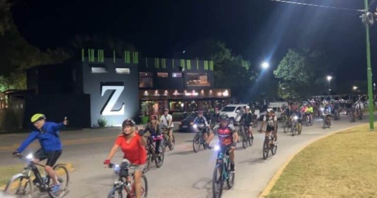 Balearon a un grupo de 150 ciclistas que volvía de una pedaleada en La Plata: hirieron a una chica y le robaron la bicicleta