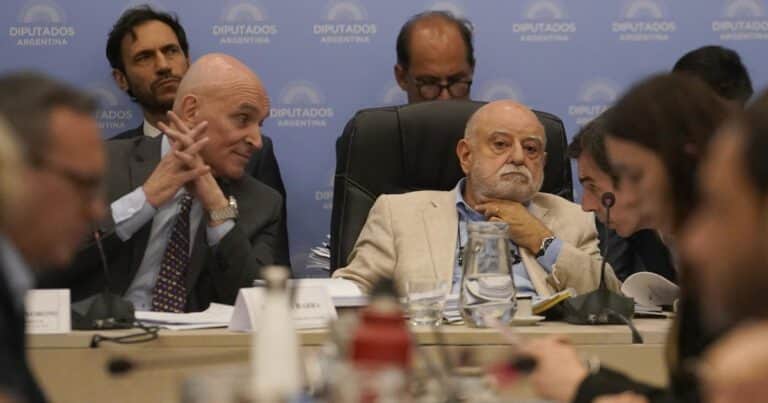 Rodolfo Barra, hasta ahora, no presentó la renuncia y aclaró que su dictamen rechazó el reclamo de un empleado del ministerio de Justicia