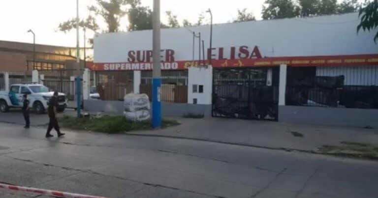 Una amenaza previa y 14 disparos: asesinaron al dueño de un supermercado chino en Moreno
