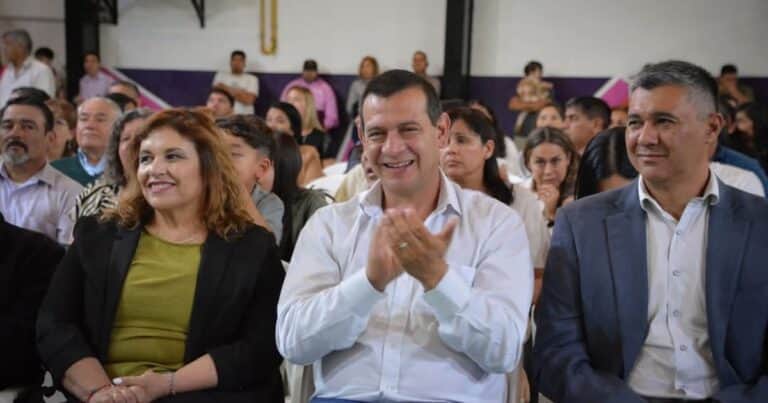 «No vinimos a vender Vaca Muerta», aclaró el intendente de Añelo que viajó a la asunción de Donald Trump en busca de inversiones