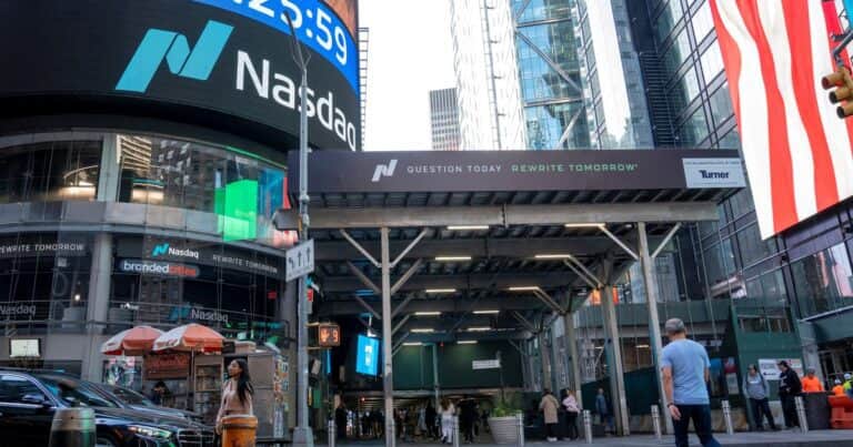 El temblor en Wall Street arrastró al Merval y la bolsa porteña se hundió 6% medida en dólares