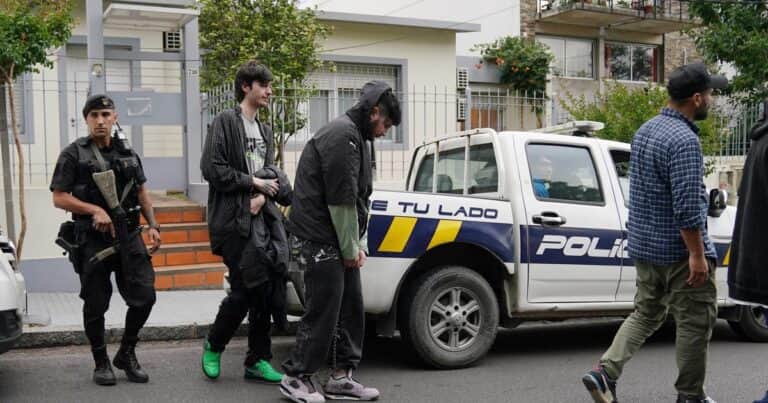 «Te amo mamá, yo no hice nada»: la versión de uno de los argentinos presos por drogas en Punta del Este