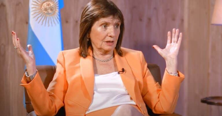 Patricia Bullrich debutó con el Gordo Dan y comparó los gobiernos de Javier Milei y Mauricio Macri: «La decisión de no ir a medias»