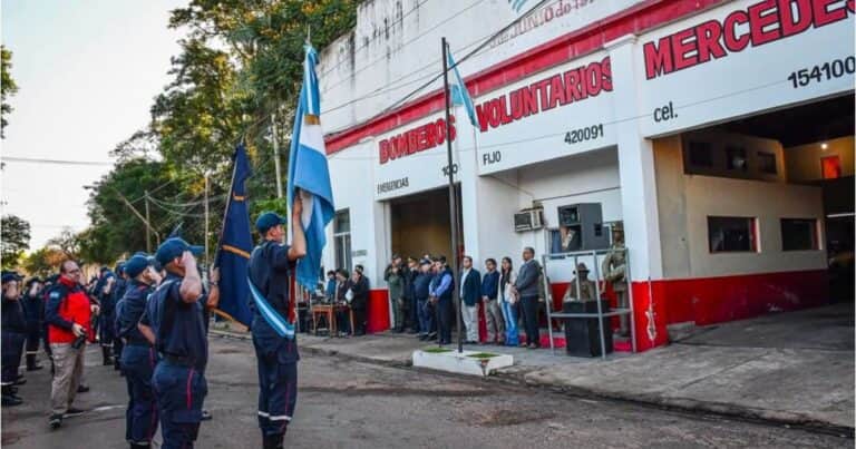 Una chica de 17 años quería ser bombera pero abandonó el curso con una grave denuncia