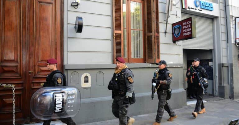 Los presos le cuestan a la Ciudad $ 200 millones por día: otro intento de fuga y crece el reclamo por el traspaso del servicio penitenciario
