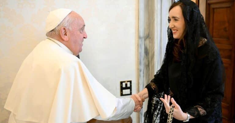Javier Milei y sus medidas, EN VIVO: «Nuestras oraciones están con él», el video que compartió Villarruel con el papa Francisco