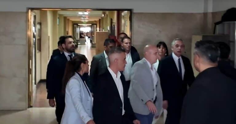 La causa de los seguros contra Alberto Fernández cambió de juez: sale Ercolini, entra Casanello