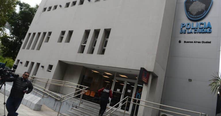 La Justicia ordenó que las personas condenadas que se encuentran en comisarías y alcaldías de la Ciudad sean trasladas a cárceles federales