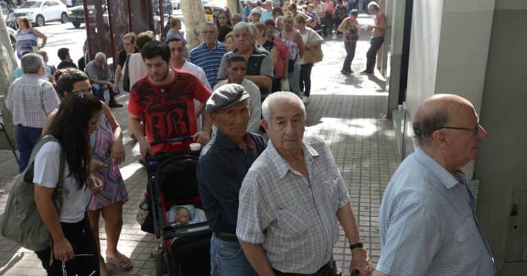 Jubilaciones: el Gobierno oficializó los valores mínimos y máximos para marzo 2025