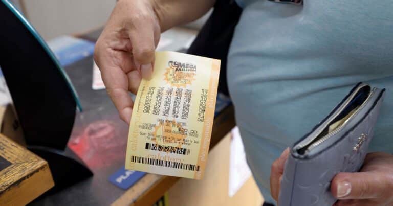 Ganó 394 millones en la lotería, pero perdió el boleto: por qué igualmente podría recibir el premio