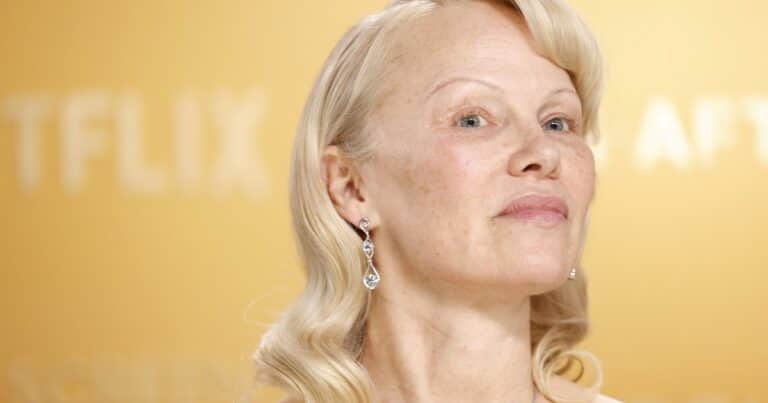 A cara lavada y en una nueva faceta: así se muestra Pamela Anderson a sus 57 años
