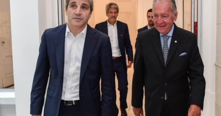 La UIA le recordó a Caputo que se perdieron 30.000 empleos y el ministro les prometió que les nivelarán la cancha