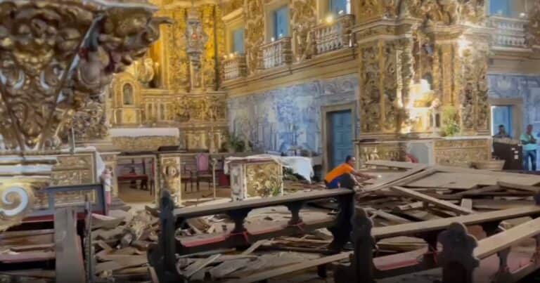 Tragedia en Brasil: se derrumbó el techo de la histórica «Iglesia de Oro» y murió una turista