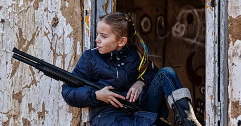 De capturar una imagen viral a vivir con toque de queda: el dramático relato de un fotógrafo ucraniano