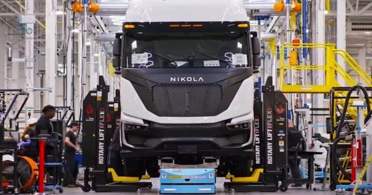 Se declaró en quiebra la empresa automotriz que llegó a valer más que Ford: qué pasará en el futuro