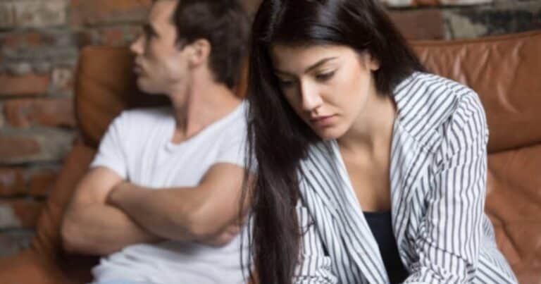 Qué significa cuando una persona es posesiva con su pareja, según la psicología