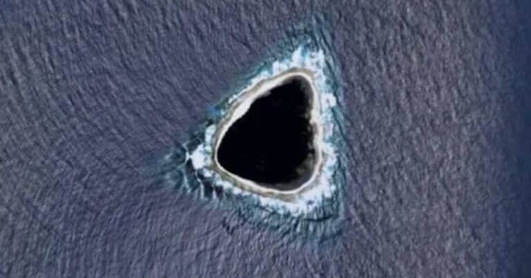 Se resolvió el misterio de la mancha negra de Google Maps: la verdad sobre la anomalía en el océano