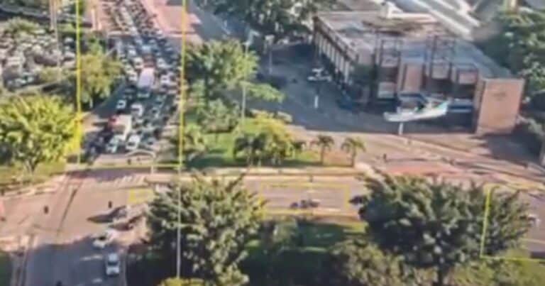 Brasil: el impactante video de la caída de la avioneta en plena avenida de San Pablo