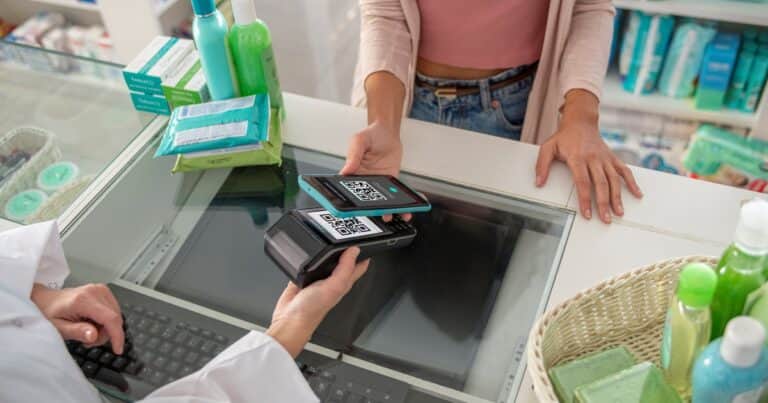 Por la «guerra de promos» en los super, en 2024 explotaron los pagos con QR