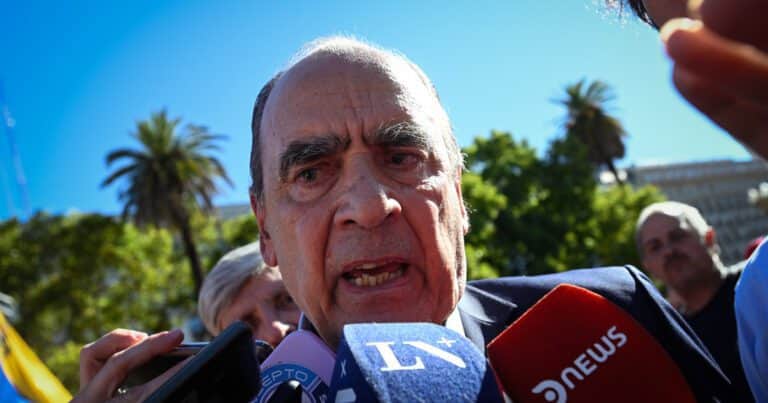 Guillermo Francos cargó contra Kicillof tras el doble crimen de Florencio Varela: «La Provincia está incendiada por la inseguridad»