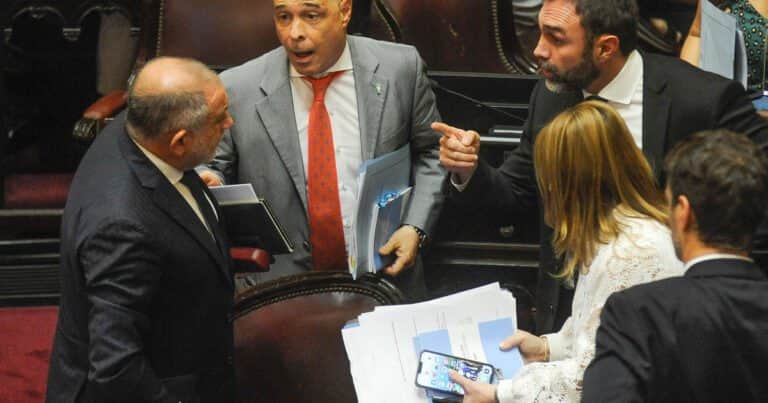 El Gobierno busca apurar Ficha Limpia en el Senado: quiere que se vote la semana que viene