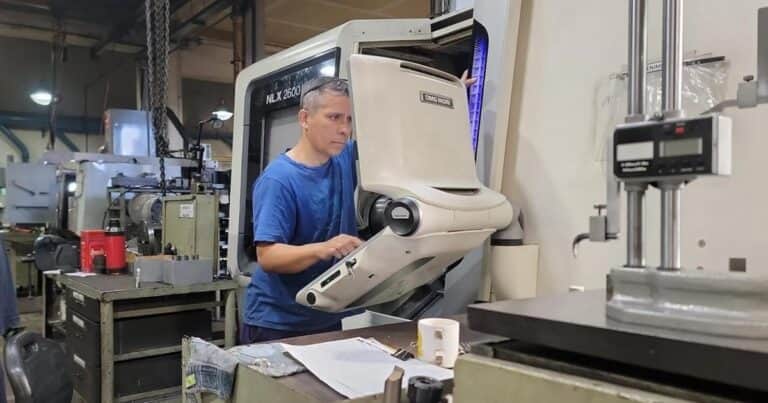 Hubo una pérdida de 254.000 empleos en un año y creció la desocupación