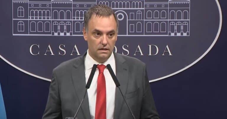 El Gobierno ninguneó la denuncia de Facundo Manes a Santiago Caputo: «Es un diputado kirchnerista haciendo un show»