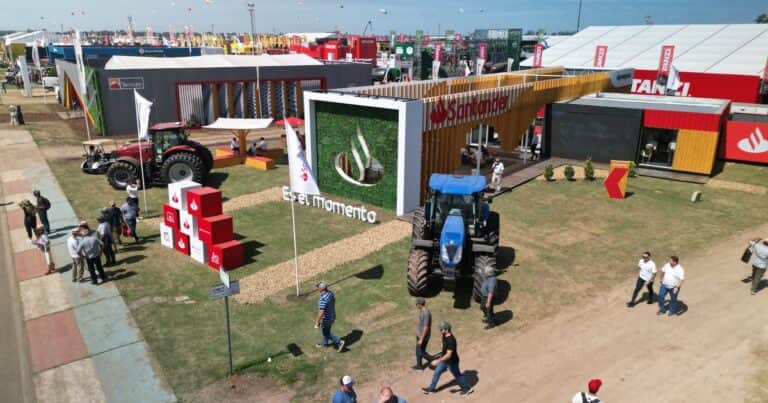 Santander impulsa el financiamiento digital para el campo en Expoagro 2025