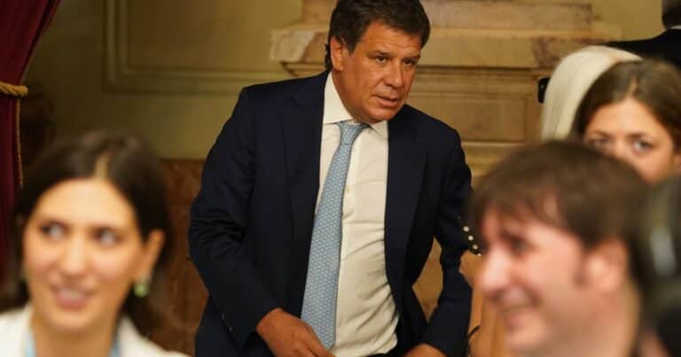 Facundo Manes va a denunciar a Santiago Caputo por amenazas agravadas