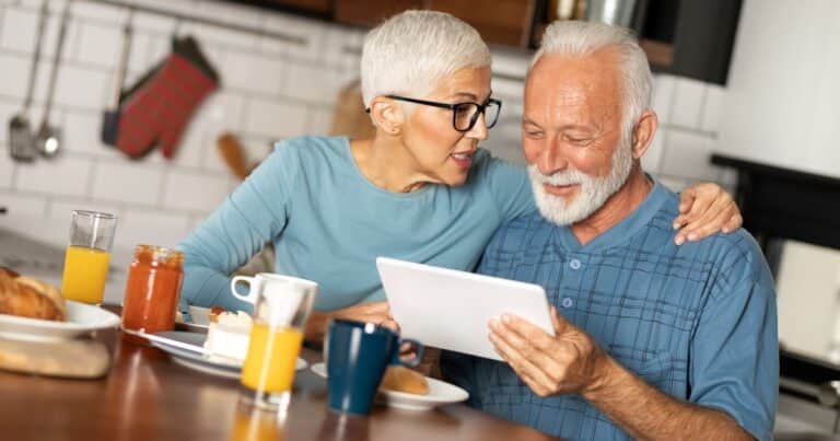 Envejecer feliz: claves para enfrentar la vida según un famoso psiquiatra de 90 años